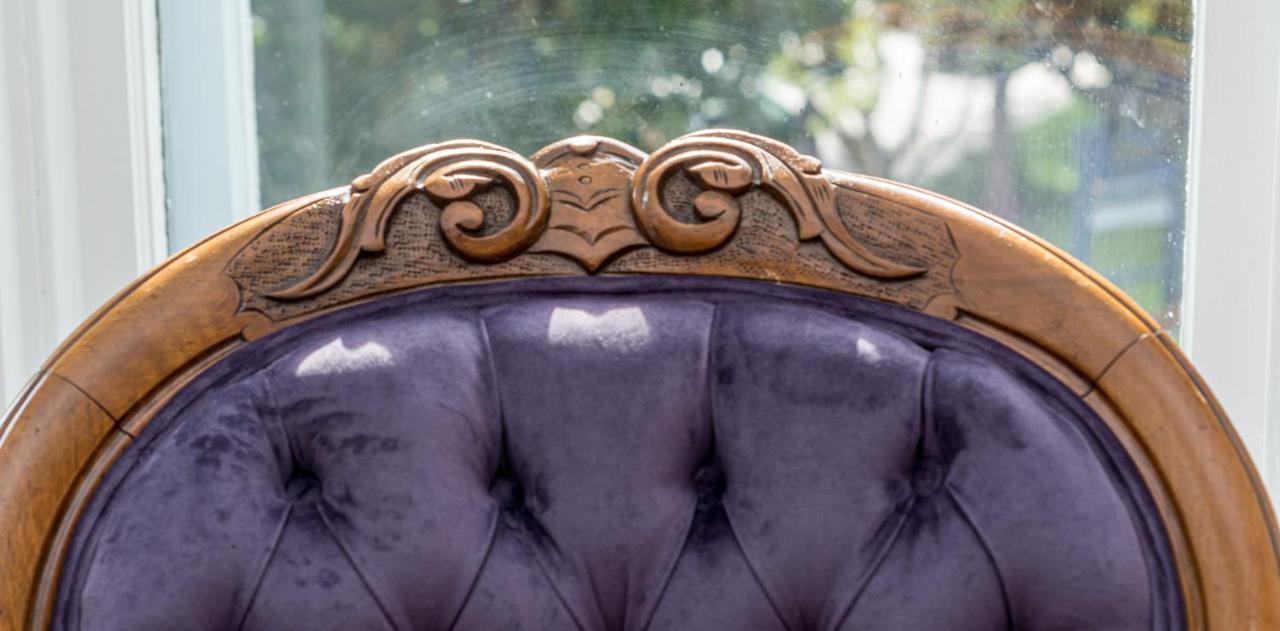 The Secret Garden Inn Кингстън Екстериор снимка